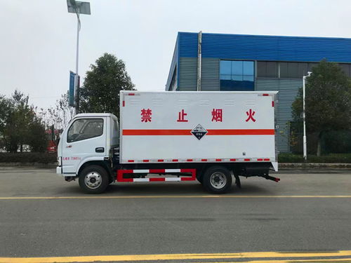 國六東風小多利卡4米2腐蝕品廂式運輸車