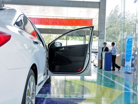 現(xiàn)代 索納塔 2014款 2.4l 自動(dòng)頂級(jí)版 國(guó)v車廂座椅圖片